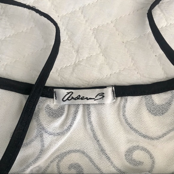 Vintage Find! Arden B || Y2K 90s Black & White Caviar Beaded Tank Top Size Small - Picture 4 of 11